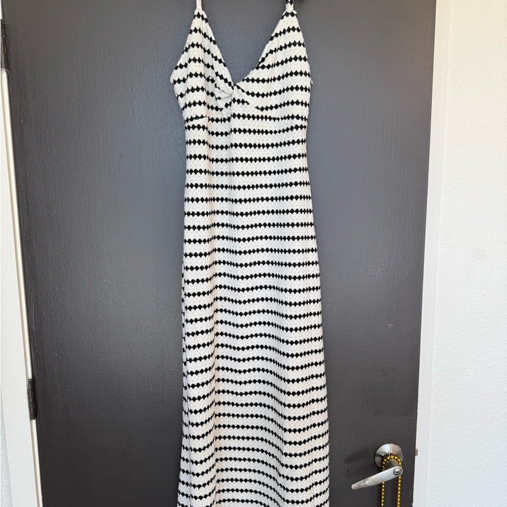 Only Black and White Patterned Maxi Dress